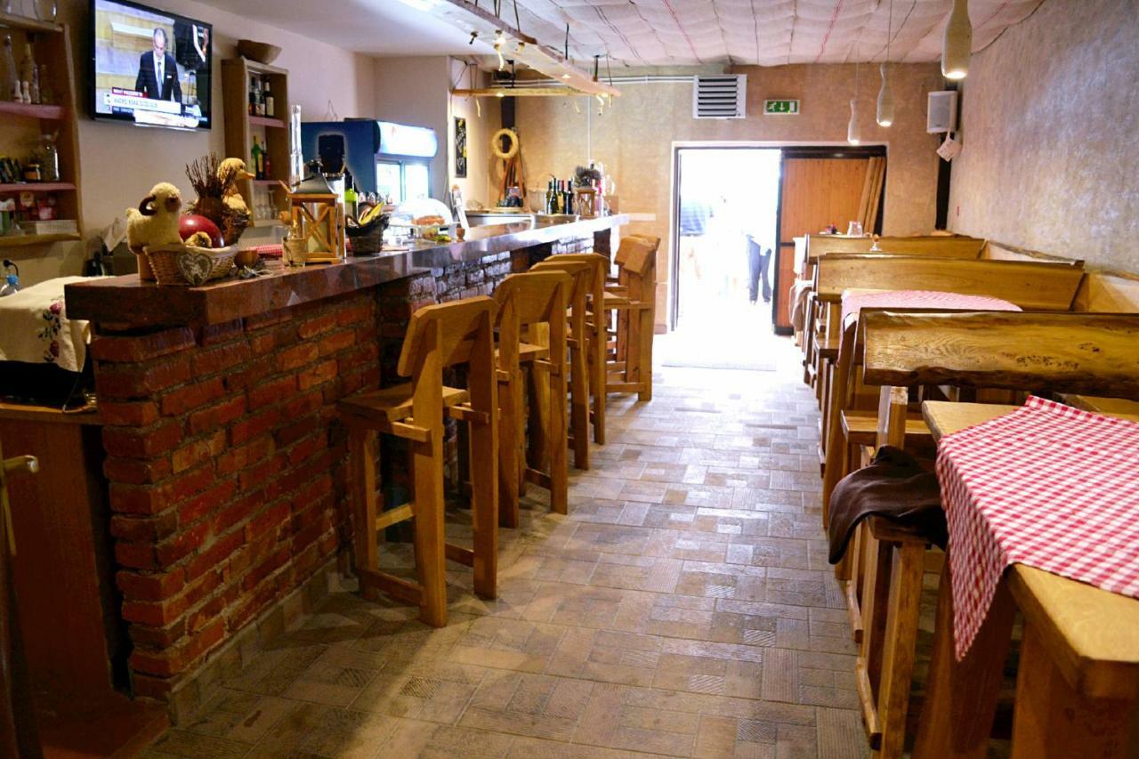 Bio Farma & Penzion Zlaty Hyl Novacany Extérieur photo